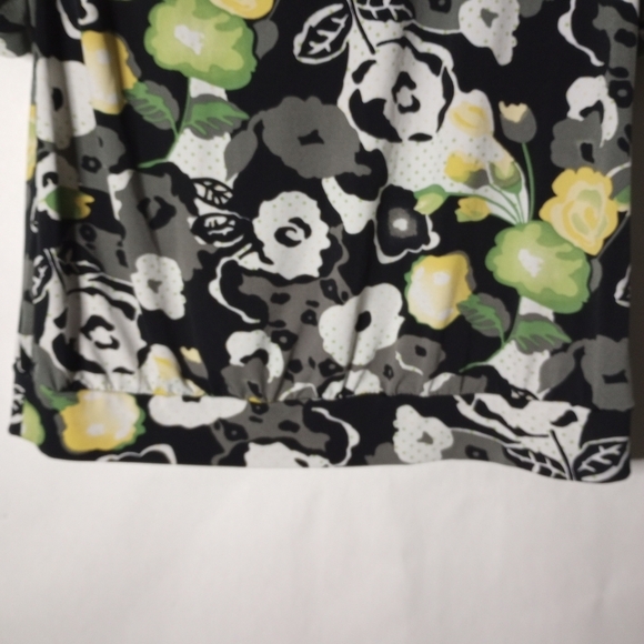 Style & Co patterned blouse size small - Picture 9 of 9